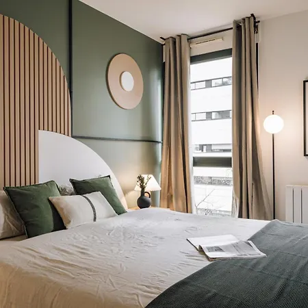 Appartamento Bornova - 2 Et Balcon à Tour Eiffel Parigi